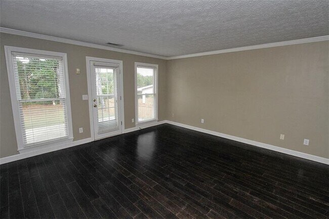 Foto del edificio - 6115 Colston Ln