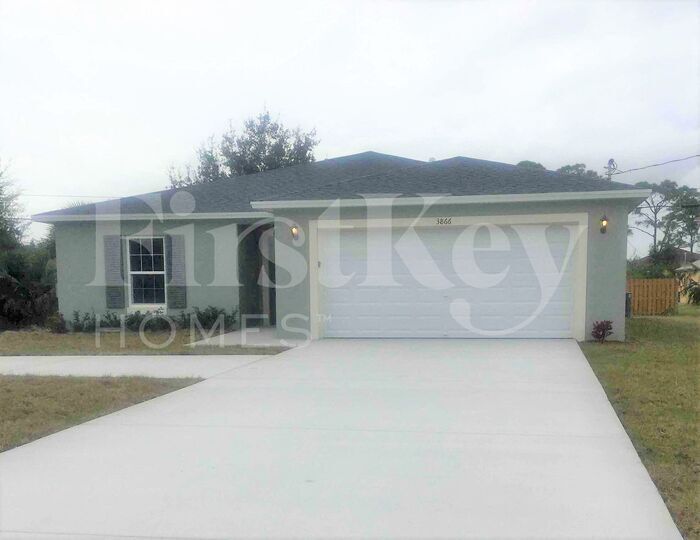 Foto principal - 3866 SW Darwin Blvd