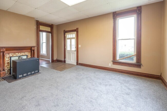 Foto del edificio - 138 N Madison Rd