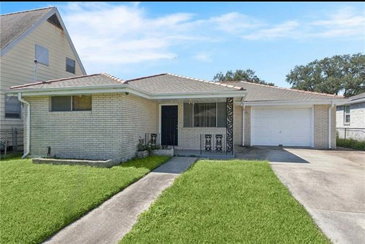 Foto principal - 7928 Edward St