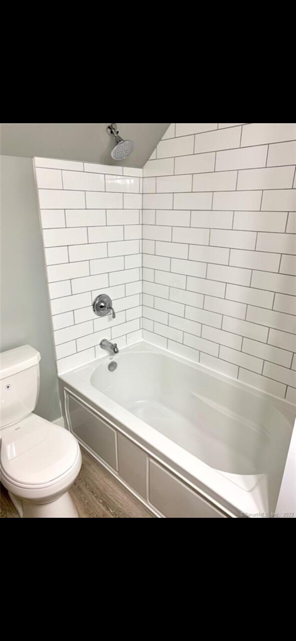 Main Floor Bathroom - 6 Center St