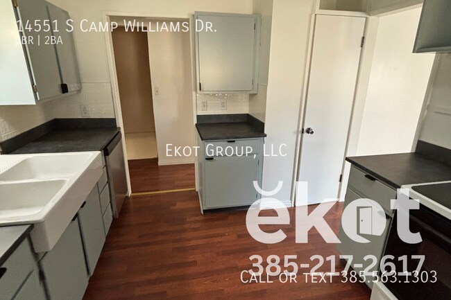 Foto del edificio - 14551 S Camp Williams Rd