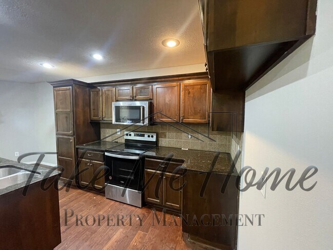 Foto del edificio - 5650 W Sugar Pine Dr