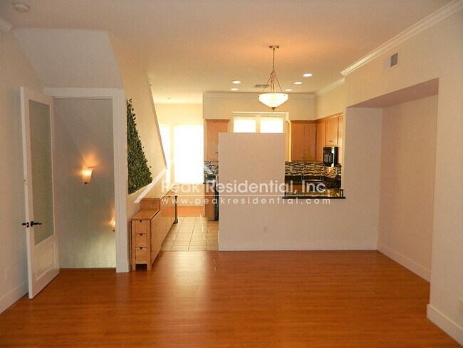 Building Photo - 3 br, 2.5 bath House - 243 McDowell Lane