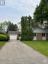 Building Photo - 98 Wigmore Dr