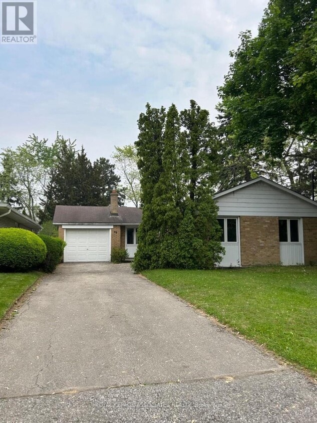 Primary Photo - 98 Wigmore Dr