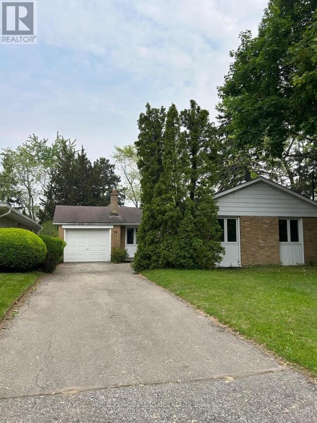 Building Photo - 98 Wigmore Dr