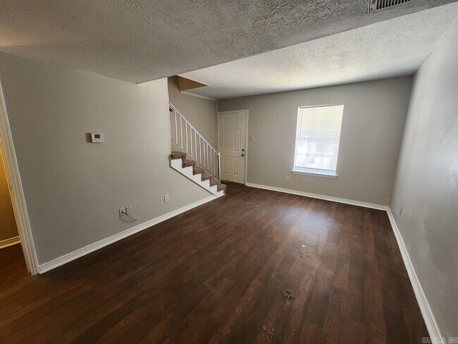 Building Photo - 101 Ellis C Dr