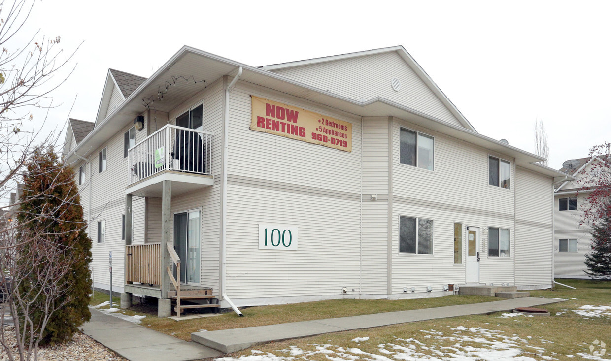 Building Photo - 620 King St