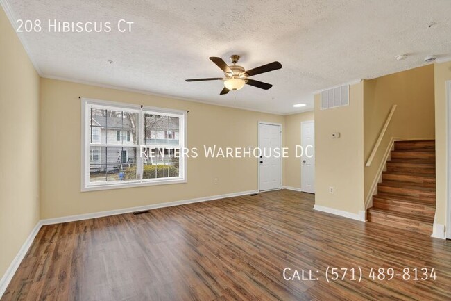 Photo - 208 Hibiscus Ct House