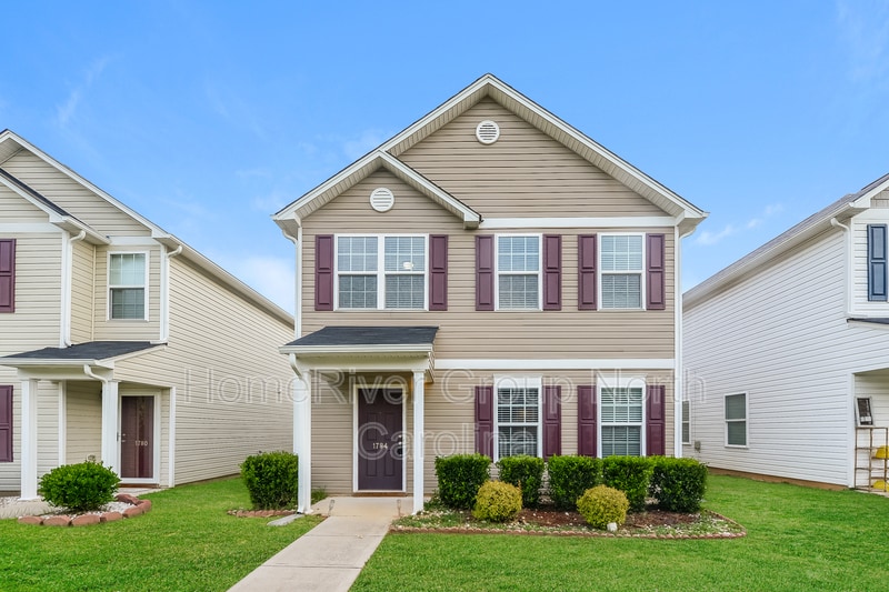 1784 Overcreek Cir, WinstonSalem, NC 27127 House for Rent in Winston