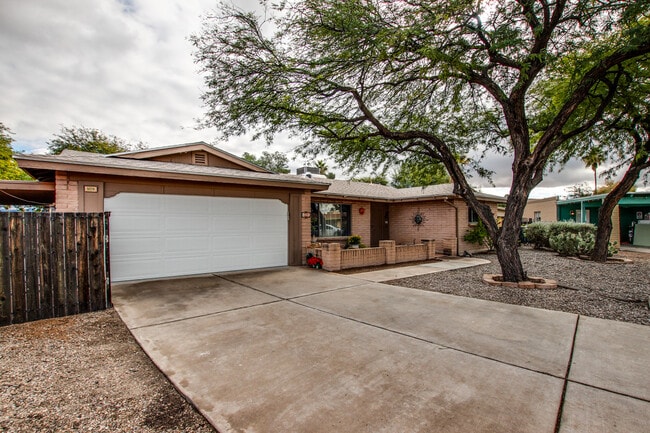 Building Photo - 9530 E Baker St