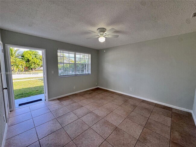 Building Photo - 1951 SW 67th Terrace