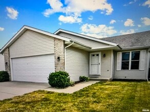 Building Photo - 1704 Tern Pl