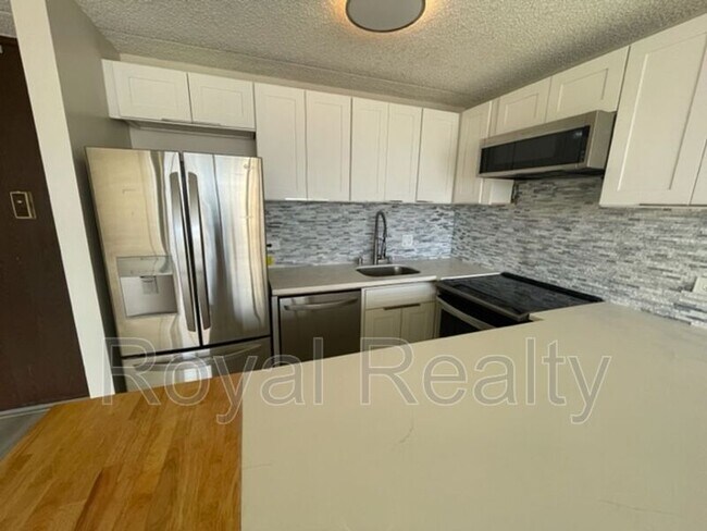 Foto del edificio - 411 Hobron Ln