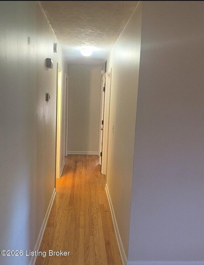 Foto del edificio - 2014 Cedarcrest Dr