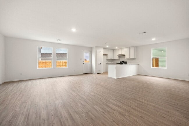 Building Photo - 2 Weeks Free! Spacious 4-Bed, 2.5-Bath Home in Silos – Pool, Park + Clubhouse Access