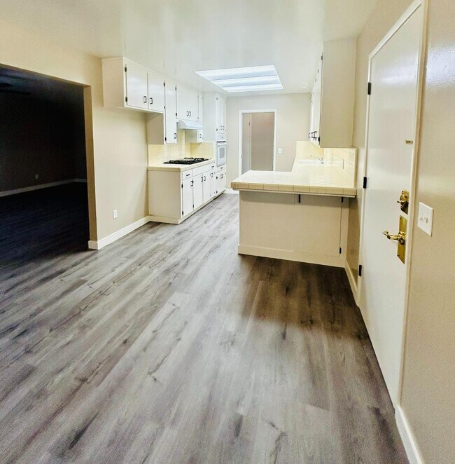 Foto del edificio - 285 Rutgers Ave