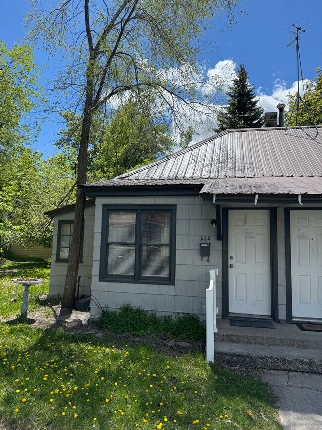Building Photo - Water &amp; Cedar