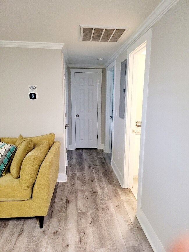 Foto del edificio - 1004 Pine St