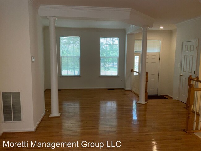 Building Photo - 3 br, 3.5 bath House - 13009 Middlebrook Road