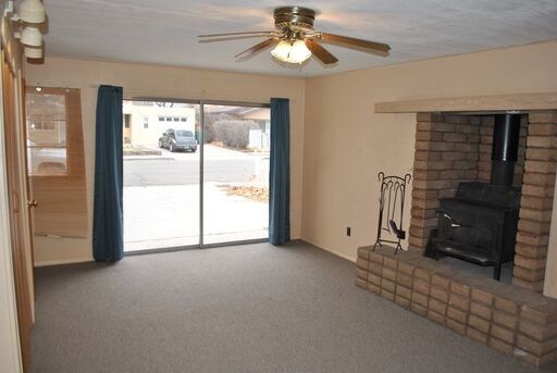 Foto del edificio - 2313 E 17th St