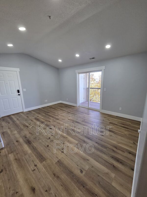 Foto del edificio - 8196 N Cedar Springs Rd