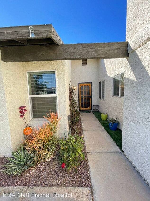 Primary Photo - 3 br, 2 bath House - 1350 S SUNSET DR