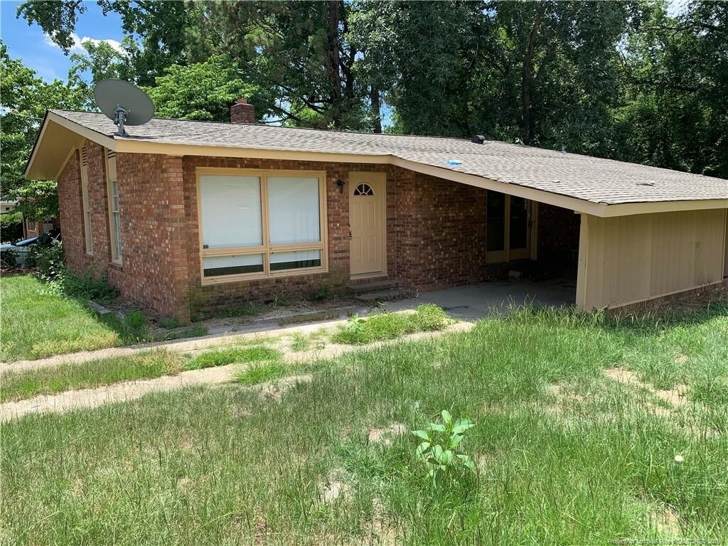 Primary Photo - 2040 Mango Cir