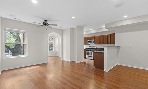 Foto del edificio - 7717 N Marshfield Ave