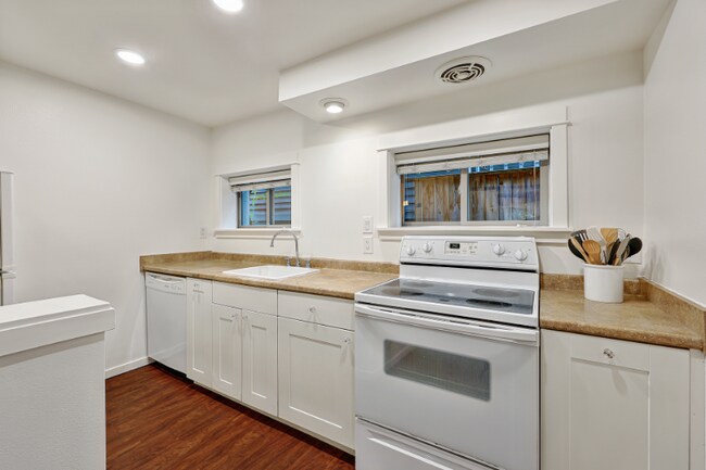 Foto del edificio - 311 12th Ave E