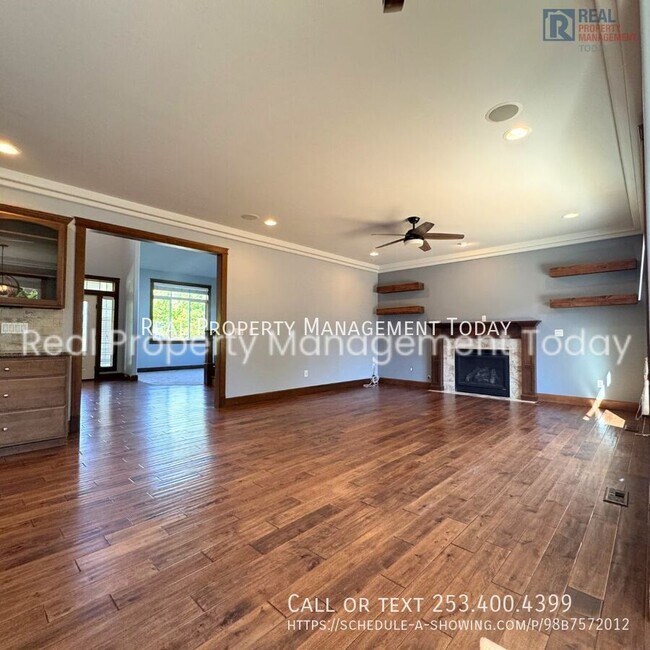 Foto del edificio - 2416 13 Ave NW