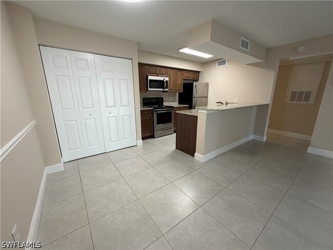 Foto del edificio - 5307 Summerlin Rd