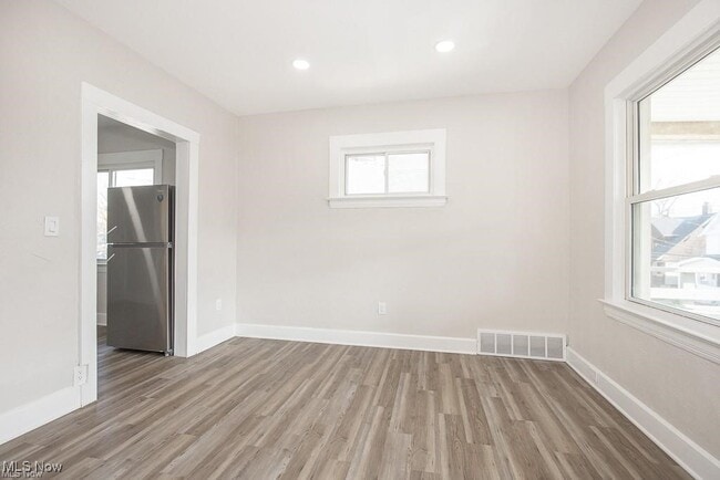 Building Photo - 3436 W 91st St