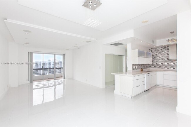 Foto del edificio - 19101 Mystic Pointe Dr