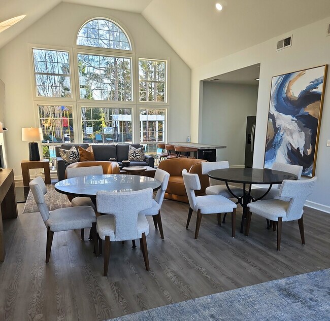 Foto del edificio - Thornhill Apartments