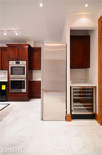 Foto del edificio - 855 7TH Ave