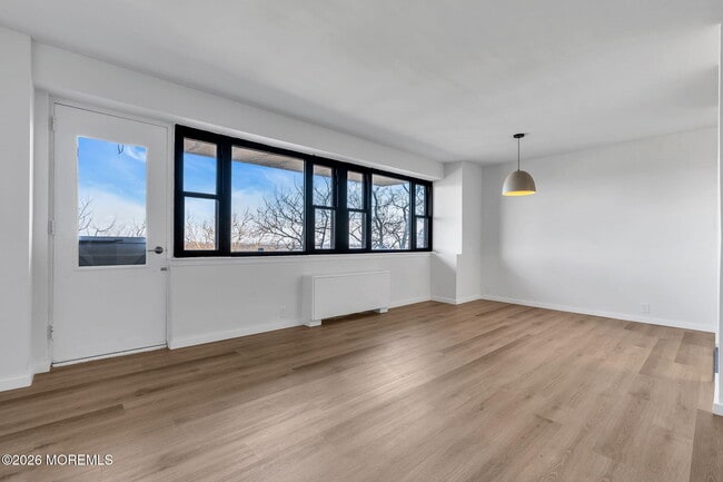 Building Photo - 10 Ocean Blvd