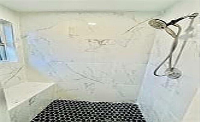 Building Photo - 11041 Harbour Springs Cir