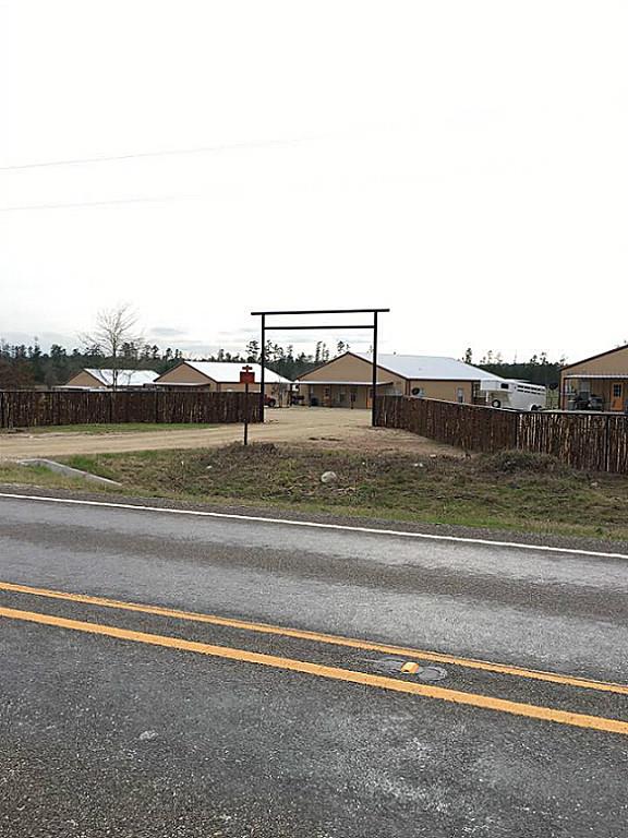 Building Photo - 1297 FM 247 Rd
