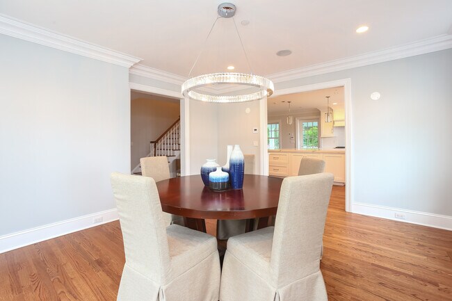 Building Photo - 55 Sanford St