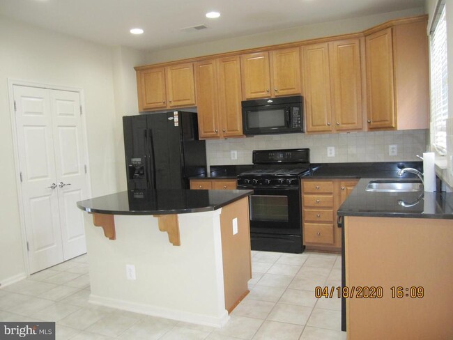 Building Photo - 42657 Redeemer Terrace