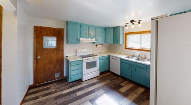 Building Photo - 3- Bedroom Home in Sparta