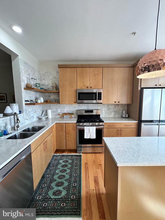 Building Photo - 4057 Cressida Pl
