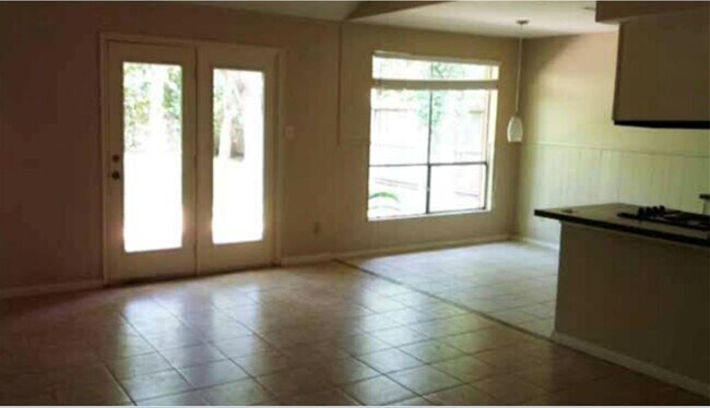 Building Photo - 10734 Braewick Dr