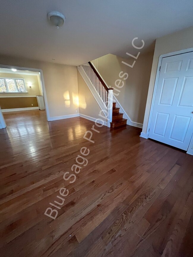 Building Photo - Beautiful 3 Bedroom 1 Bath in Upper Darby!