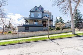 Building Photo - 801 Holter St