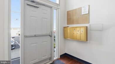 Building Photo - 164 Kendrick Pl