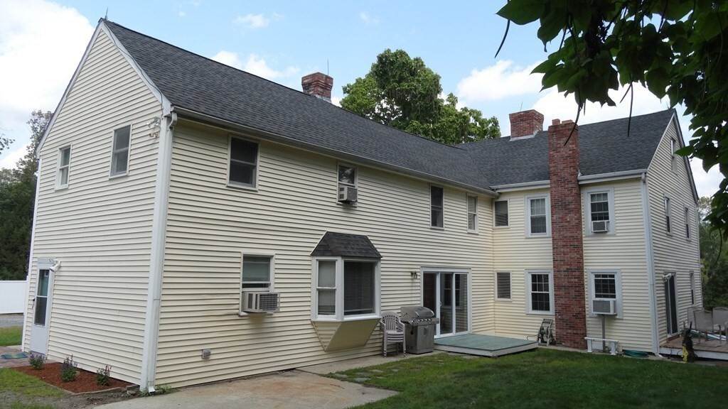 Building Photo - 95 Providence St