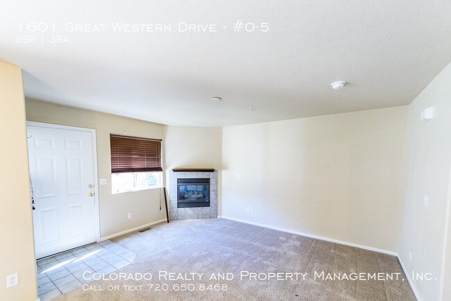 Building Photo - 1601 Great Western Dr